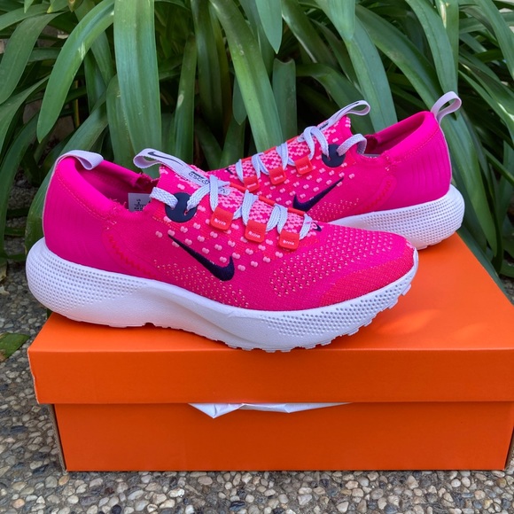 Nike React Escape Run Flyknit - Picture 3 of 7